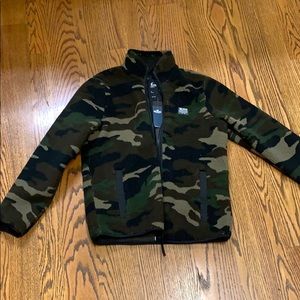 Hollister lightweight Sherpa Camo Winter Coat
